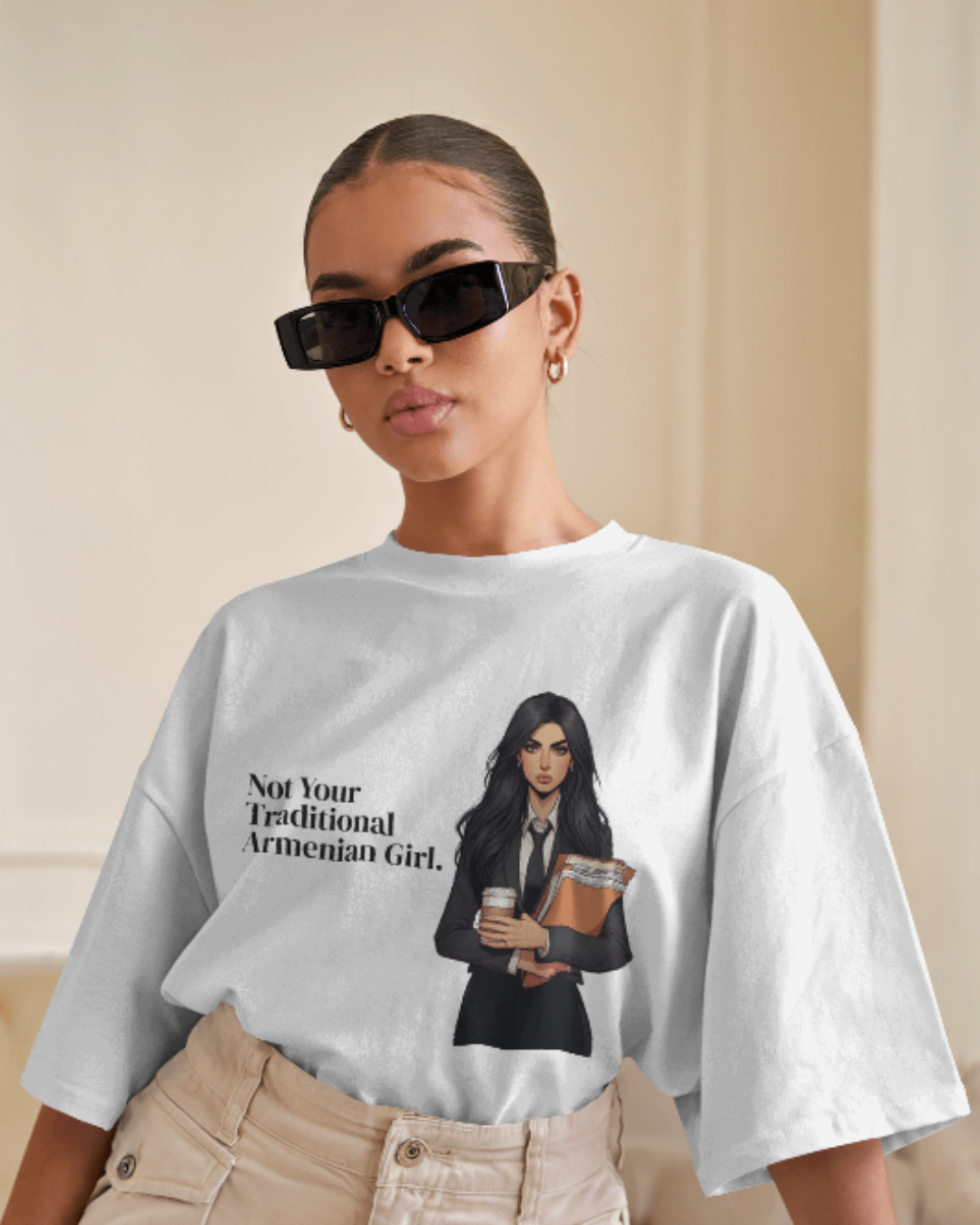T-shirt femme "Not Your Traditional Armenian Girl"